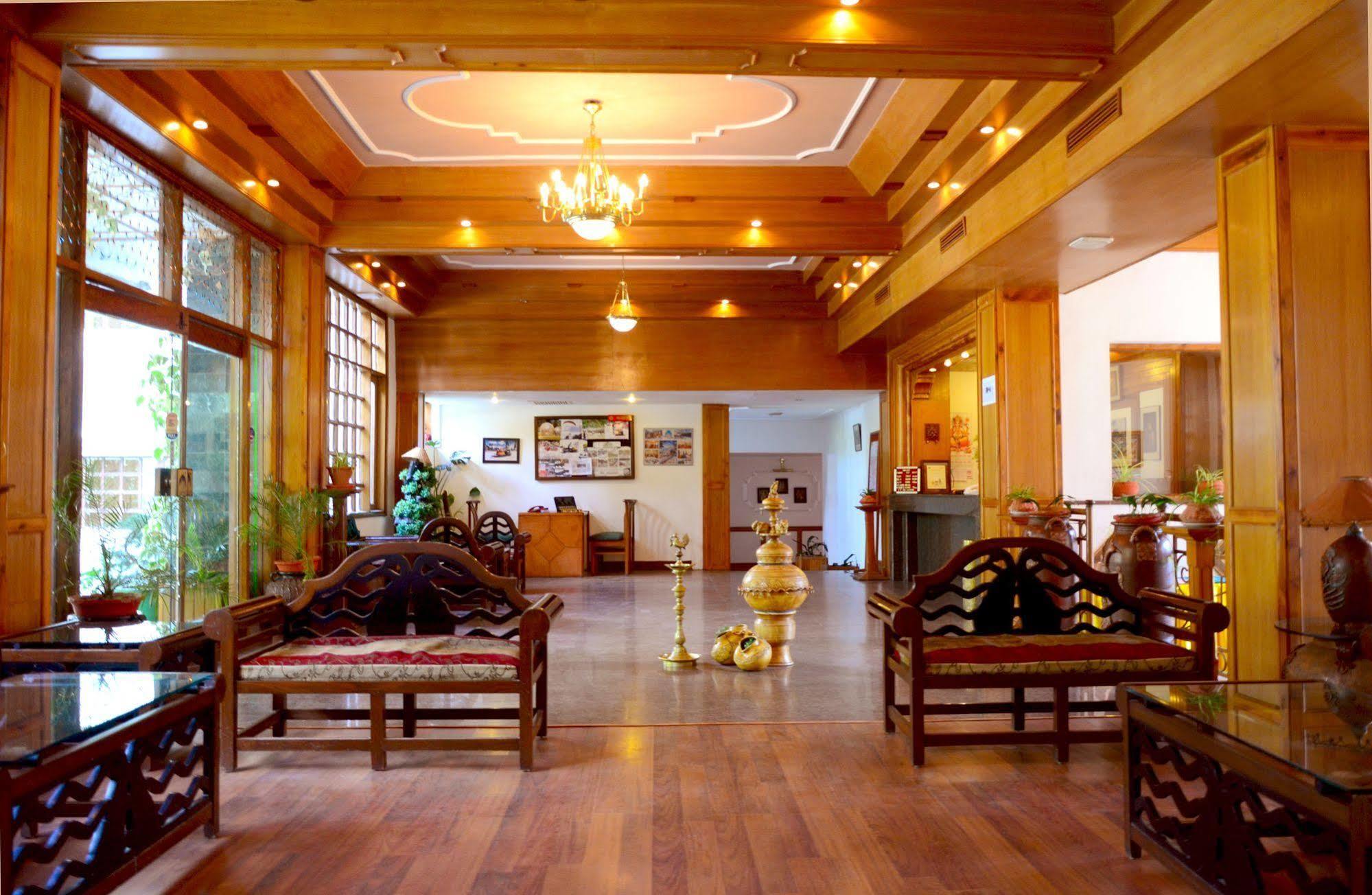 Hotel Manali Heights Eksteriør billede