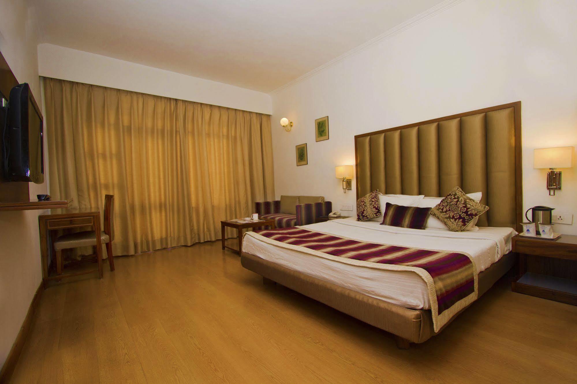 Hotel Manali Heights Eksteriør billede