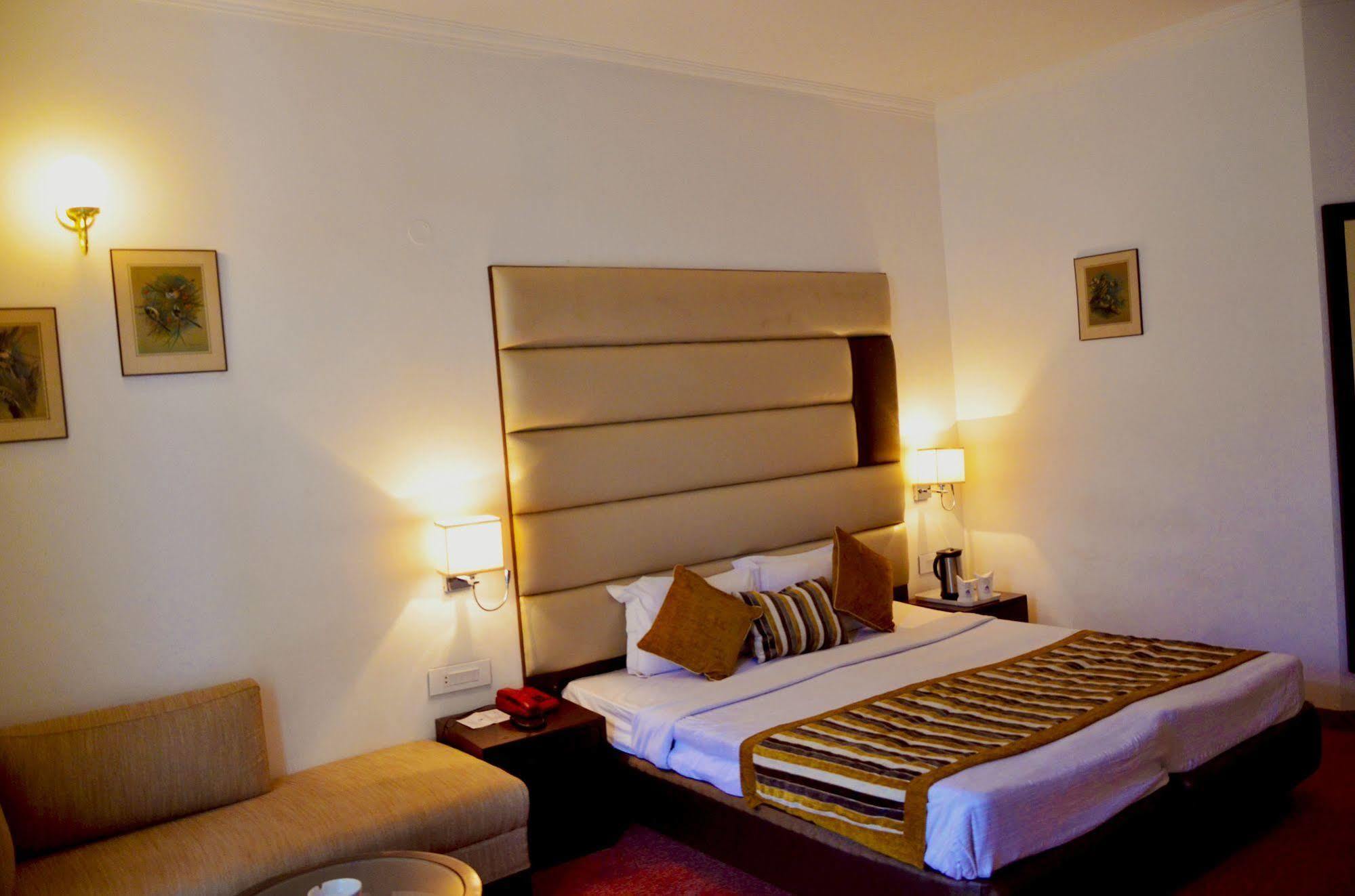 Hotel Manali Heights Eksteriør billede