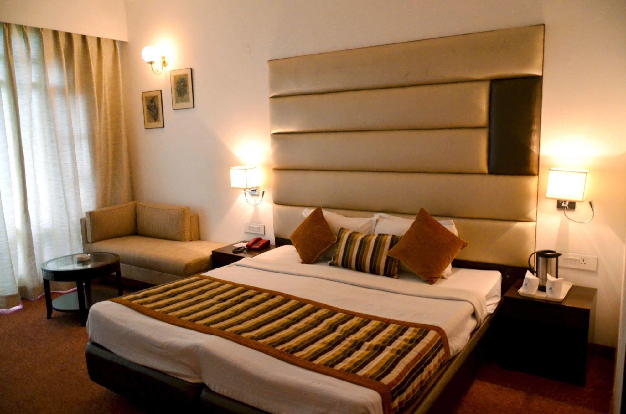 Hotel Manali Heights Eksteriør billede